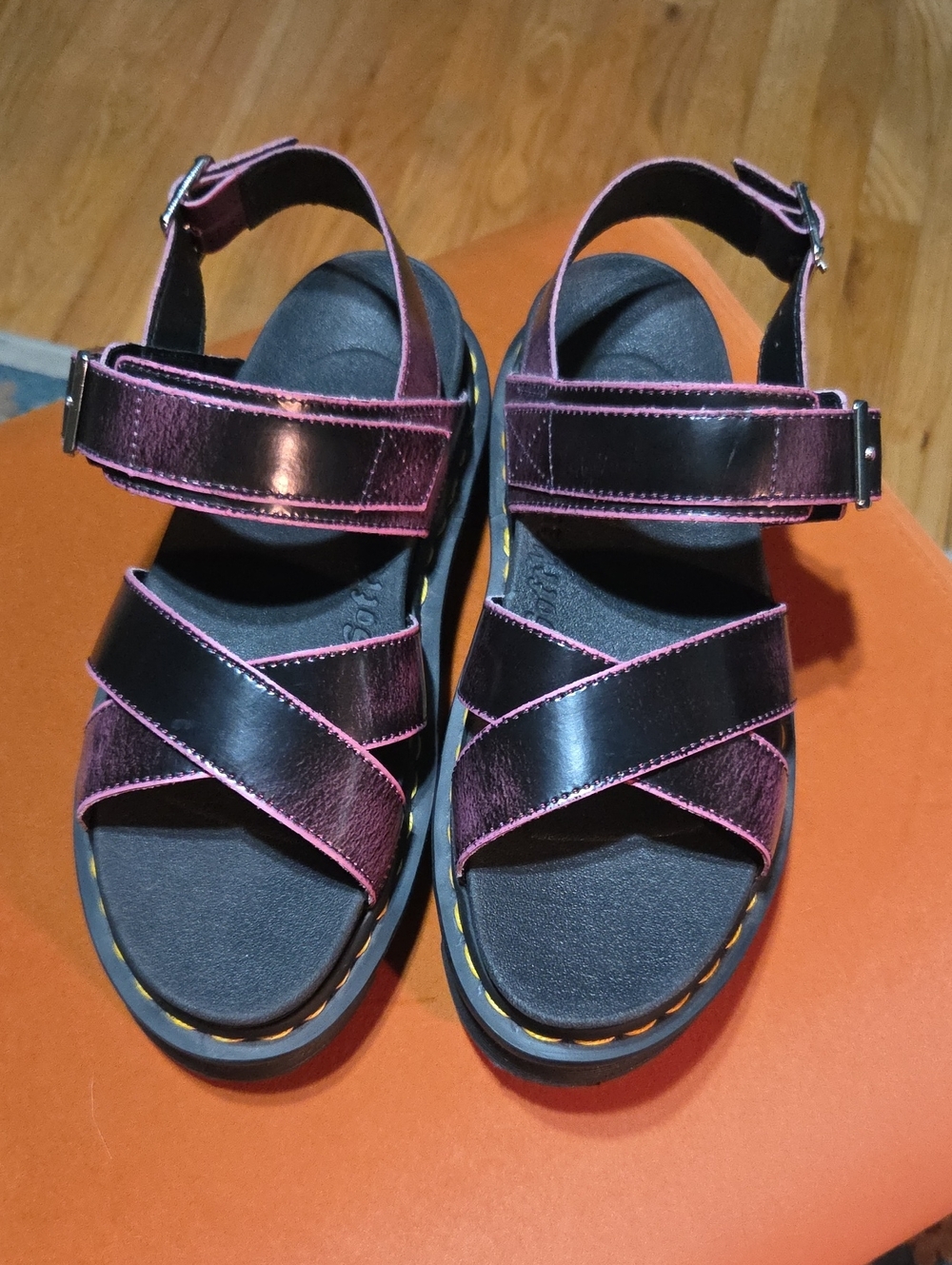 Dr. Martens Voss II Two Tone Vegan Rub Off Sandals - Black/Pink